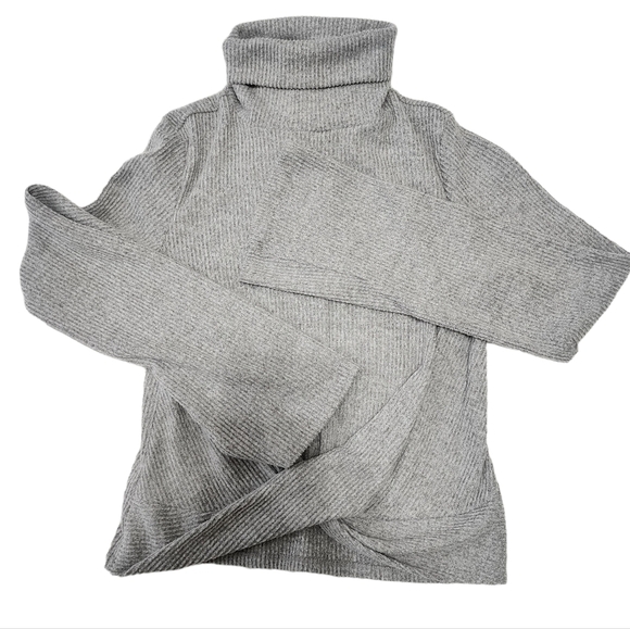 𝅺3 for $25 Almost Famous Cropped Twist Front Bell Sleeve Sweater - Picture 1 of 4